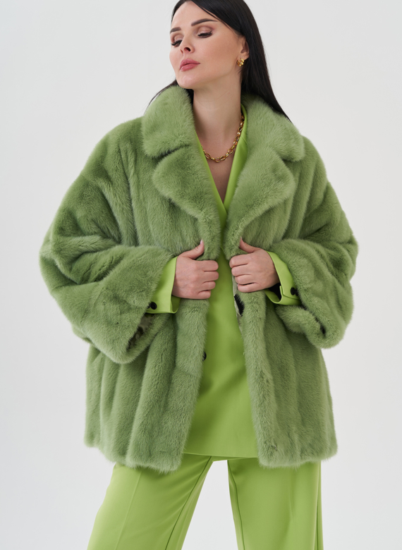 Шуба из норки с английским воротником 