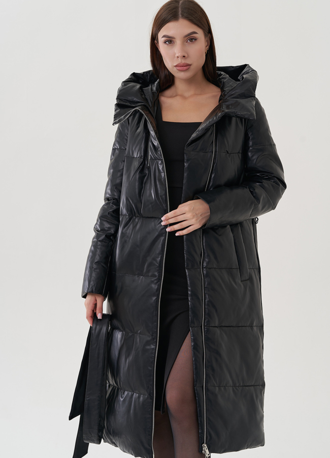 Женский пуховик из эко кожи с капюшоном модель № 24865 в рассрочку