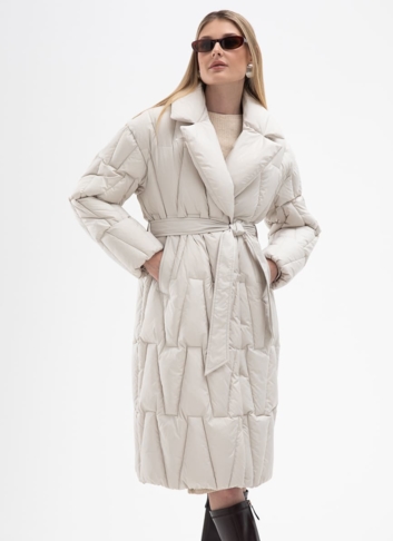 Женский пуховик с английским воротником