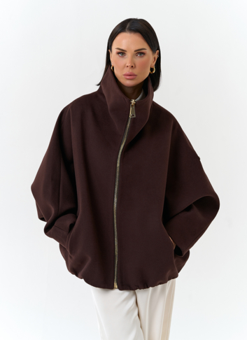 Женское укороченное пальто с высоким воротником