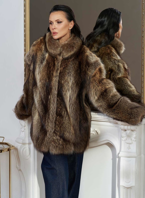 Шуба из меха канадского енота