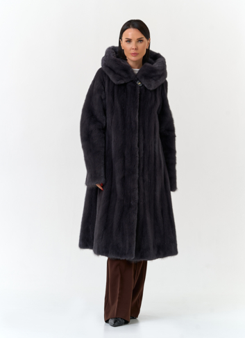 Шуба из меха норки с капюшоном