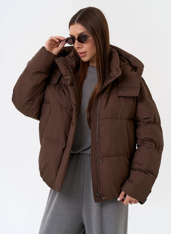 Женский пуховик с капюшоном