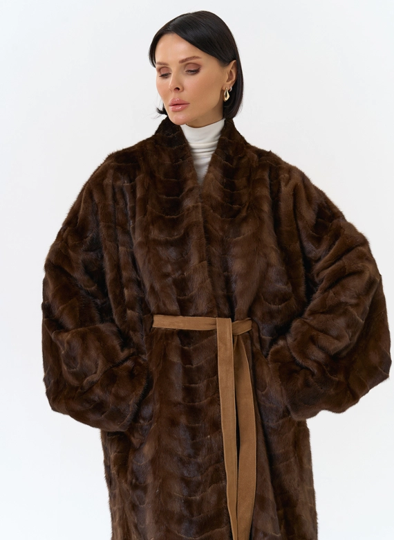 Шуба из меха норки с поясом фото