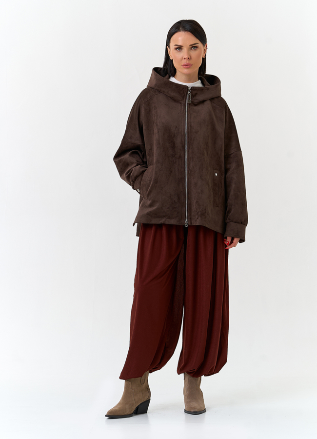 Женская куртка из эко замши с капюшоном модель № 32881 в кредит