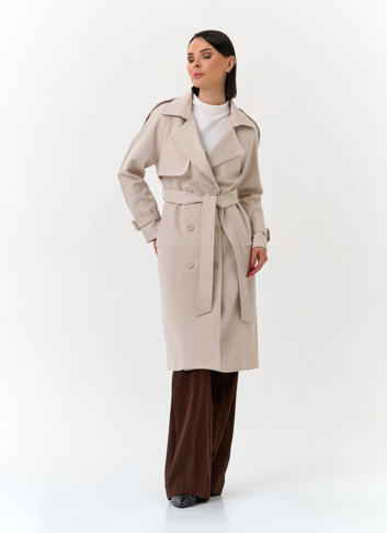 Женский светлый плащ