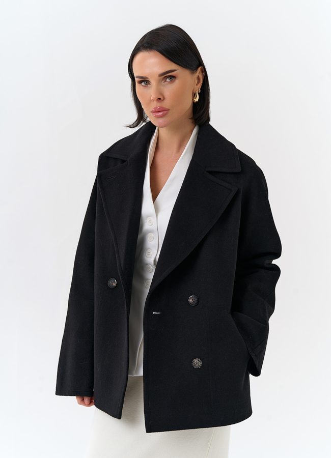 фото Женское укороченное пальто с английским воротником модель № 32511