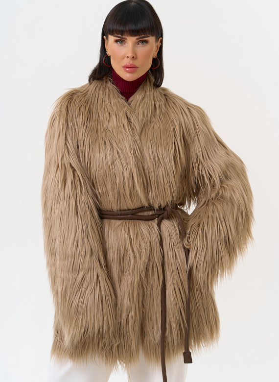 Женская шуба из эко меха с декоративным поясом