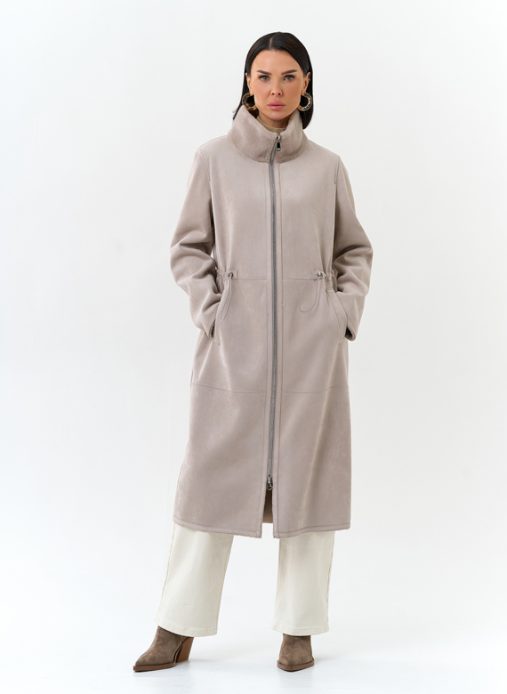 Светлая дубленка из эко замши