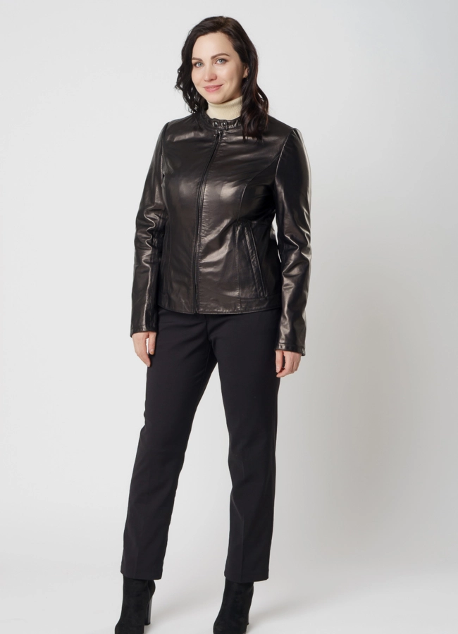 фото Женская кожаная куртка модель № 10627