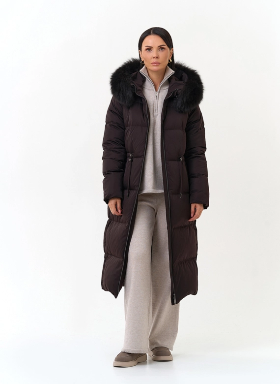 Женский пуховик с мехом песца на капюшоне фото