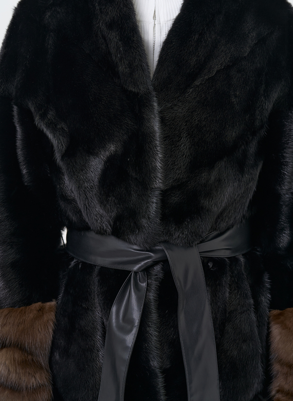Норковая шуба с манжетами из меха куницы