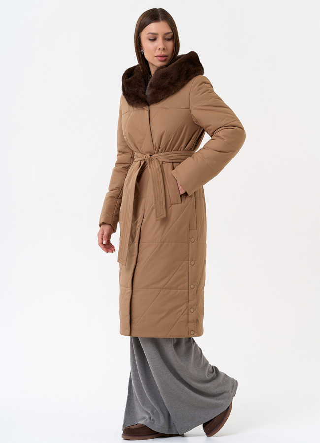 Пуховик с капюшоном из эко меха модель № 28400 в рассрочку