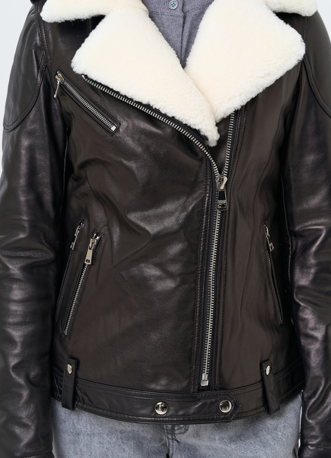 Утепленная кожаная куртка с мехом модель № 75330 в рассрочку