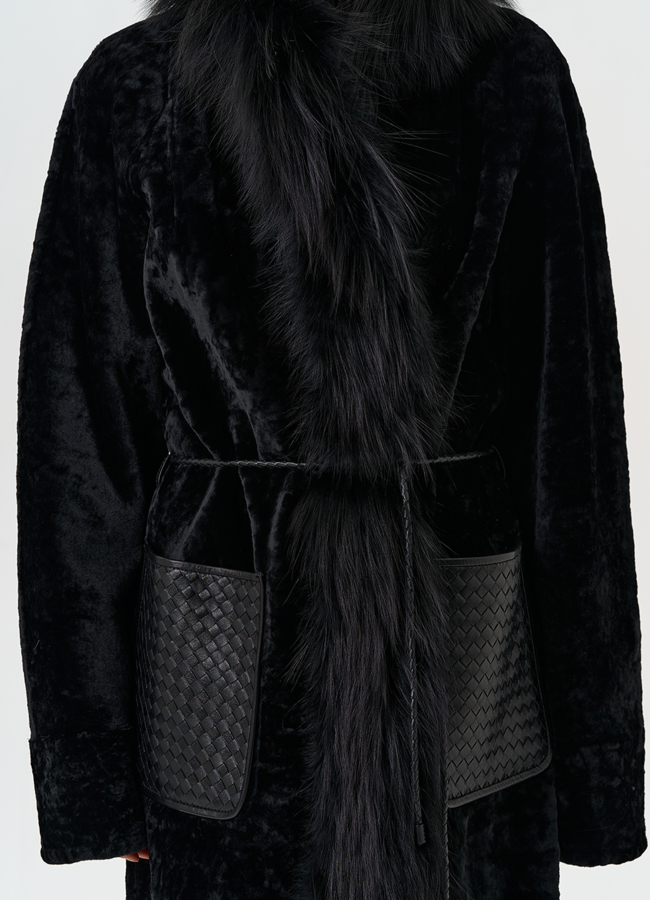 Женская дубленка с отделкой из меха лисы модель № 32197 универмаг малина