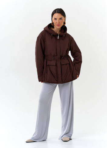 Женская куртка коричневого цвета