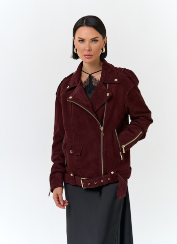 Женская куртка из натуральной замши бордового цвета