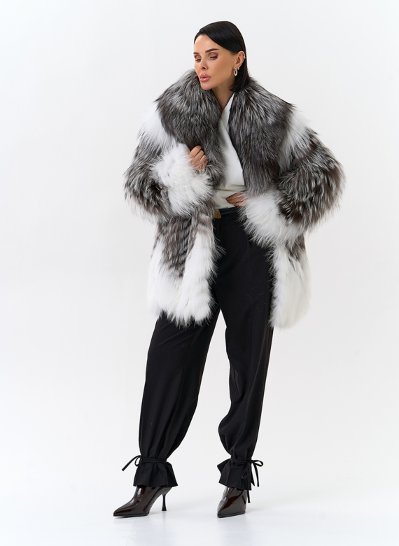 Шуба из меха чернобурой лисы