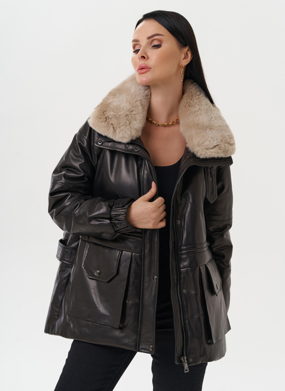 Пуховик из натуральной кожи с отделкой из меха кролика