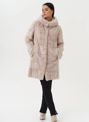 Светлая норковая шуба с капюшоном фото