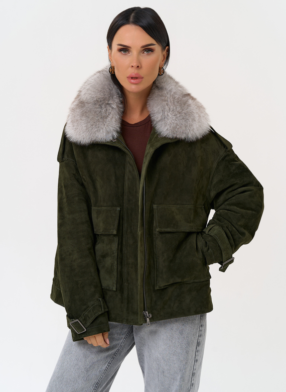 Короткий пуховик из натуральной замши