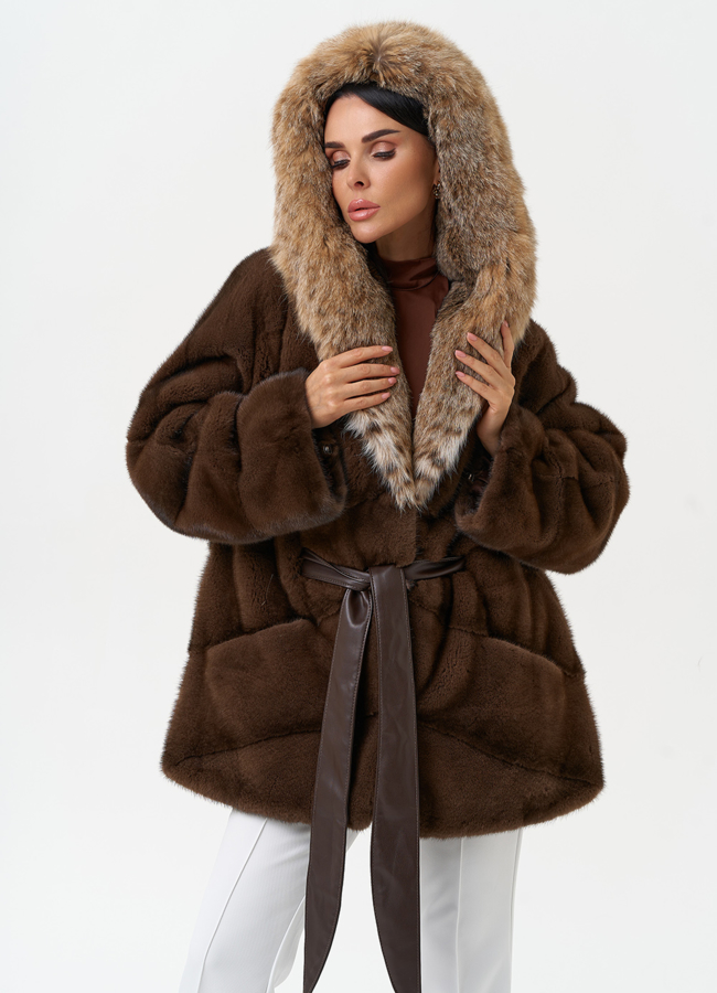 Женская шуба из меха норки с капюшоном из меха рыси модель № 31167 в рассрочку